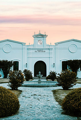fachada de la bodega